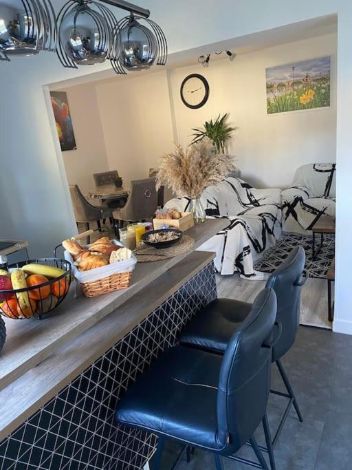 Spa Jardin Prive T3 Independant Dans Villa Morieres-les-Avignon Esterno foto